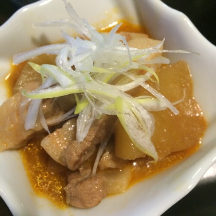 ごはんがすすむ!豚バラと大根の韓国風煮物